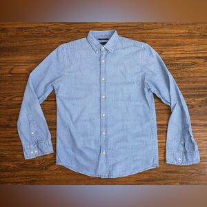 Banana Republic Chambray Button-Up Casual Dress Shirt Blue Size Medium